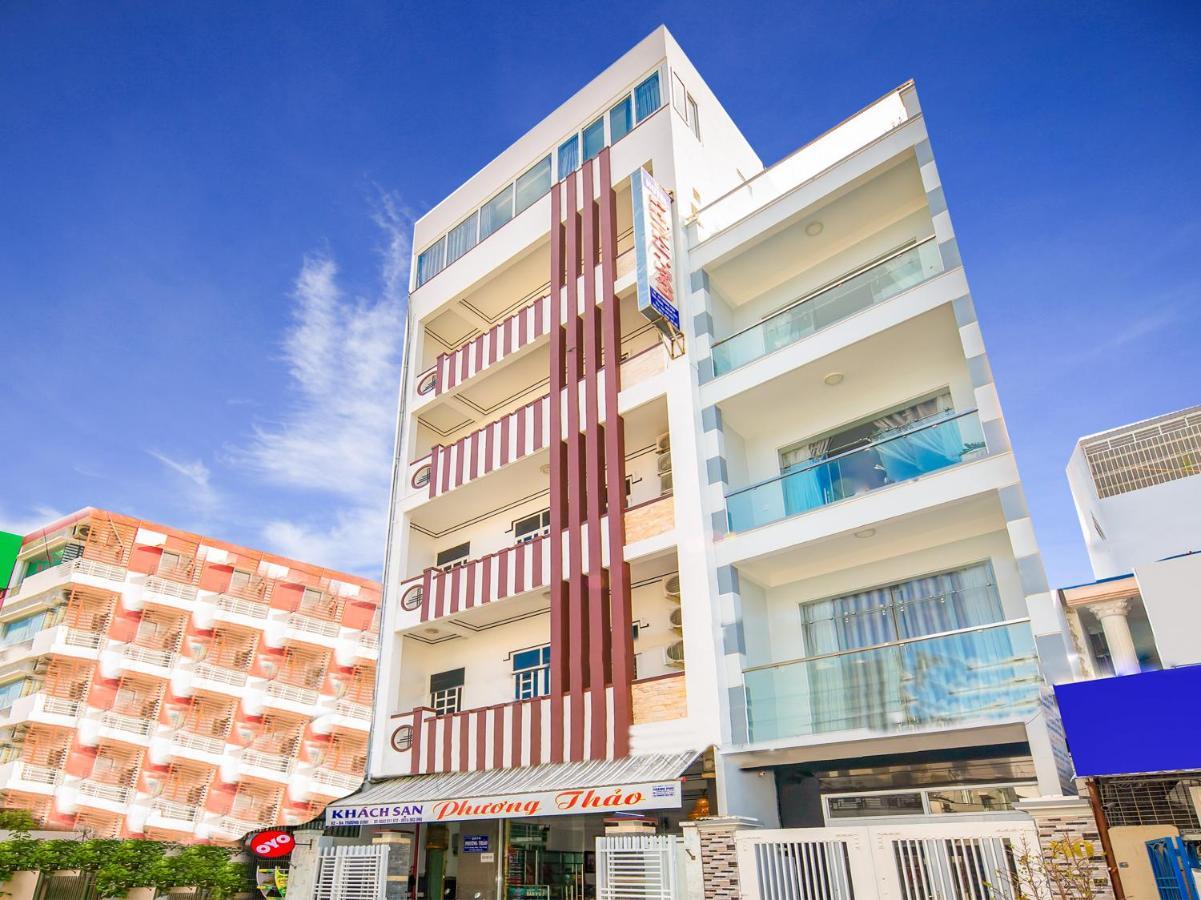 Oyo 898 Phuong Thao Hotel Нячанг Экстерьер фото