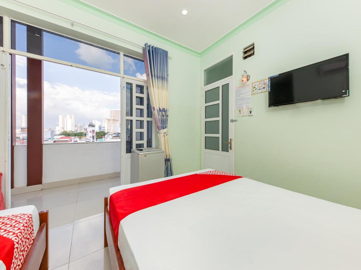 Oyo 898 Phuong Thao Hotel Нячанг Экстерьер фото