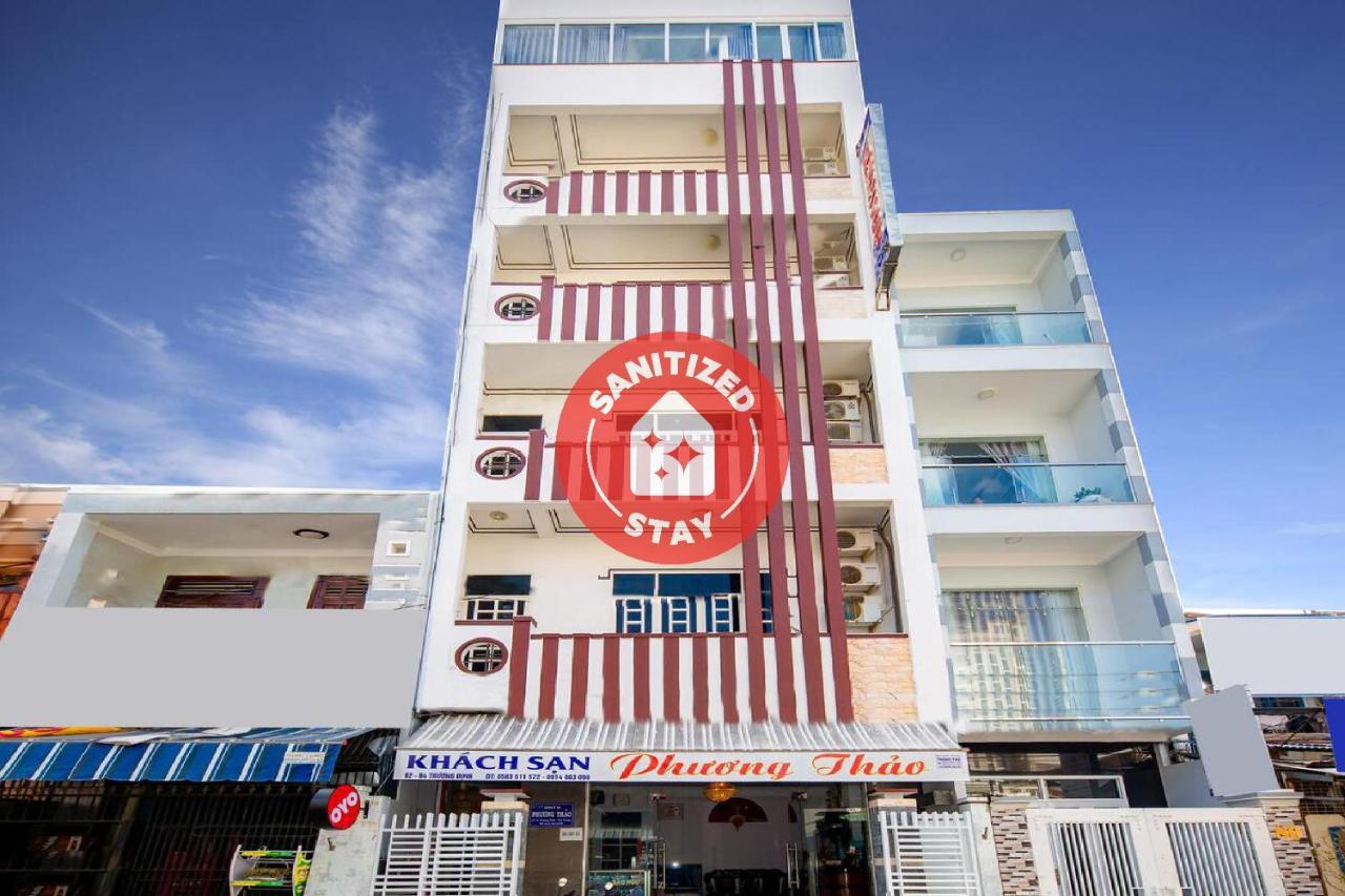 Oyo 898 Phuong Thao Hotel Нячанг Экстерьер фото